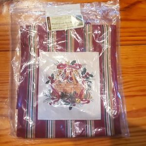 NWT, Longaberger, Holiday 2005 Tote bag, Holiday Stripe. Perfect Christmas bag.